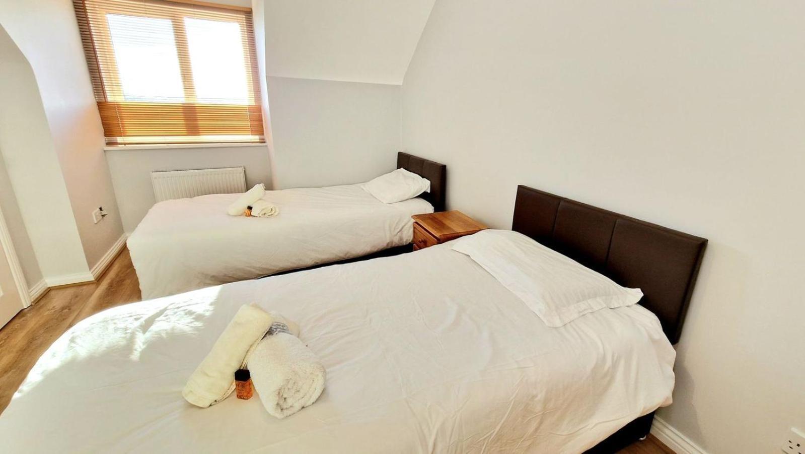 Cosy 3 Bedroom All Ensuites Galway Dış mekan fotoğraf