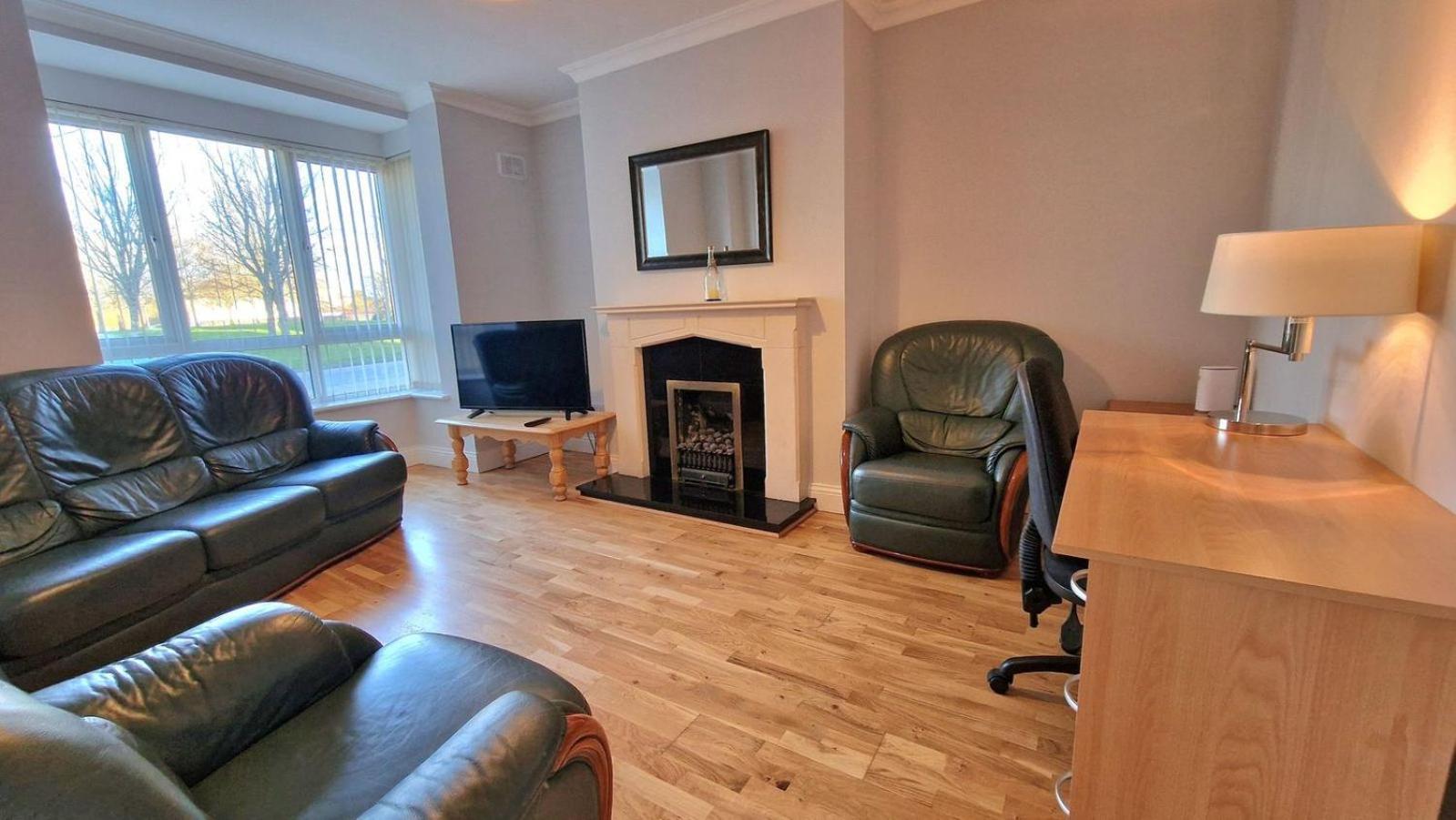 Cosy 3 Bedroom All Ensuites Galway Dış mekan fotoğraf