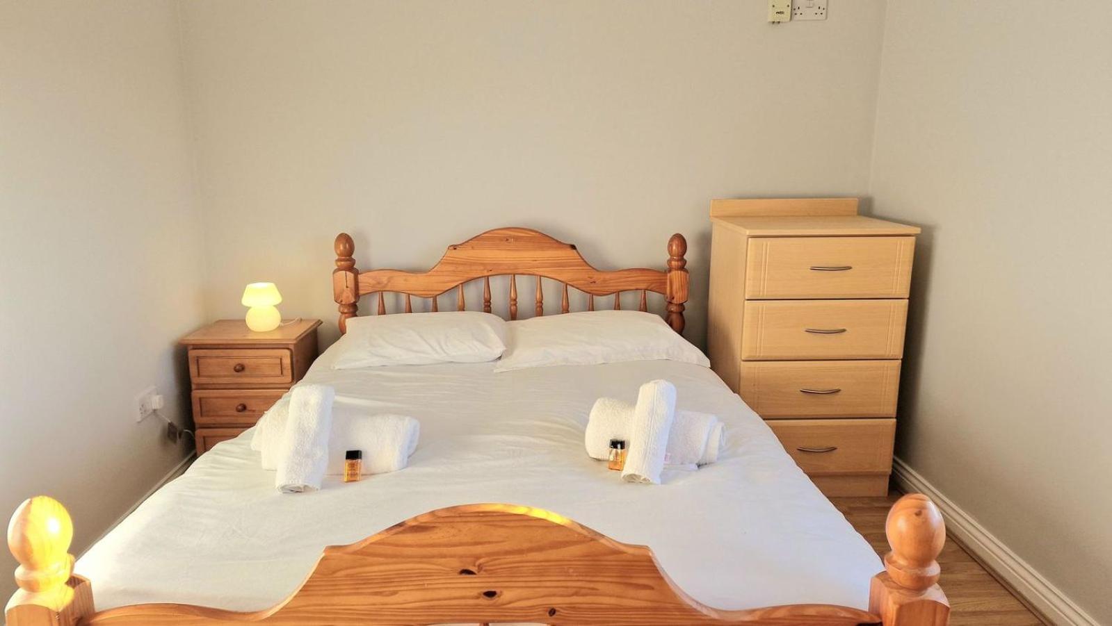 Cosy 3 Bedroom All Ensuites Galway Dış mekan fotoğraf